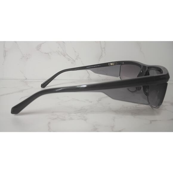 GUESS Unisex Black/Gray Mirrored Sunglasses - NEW - Picture 3 of 7